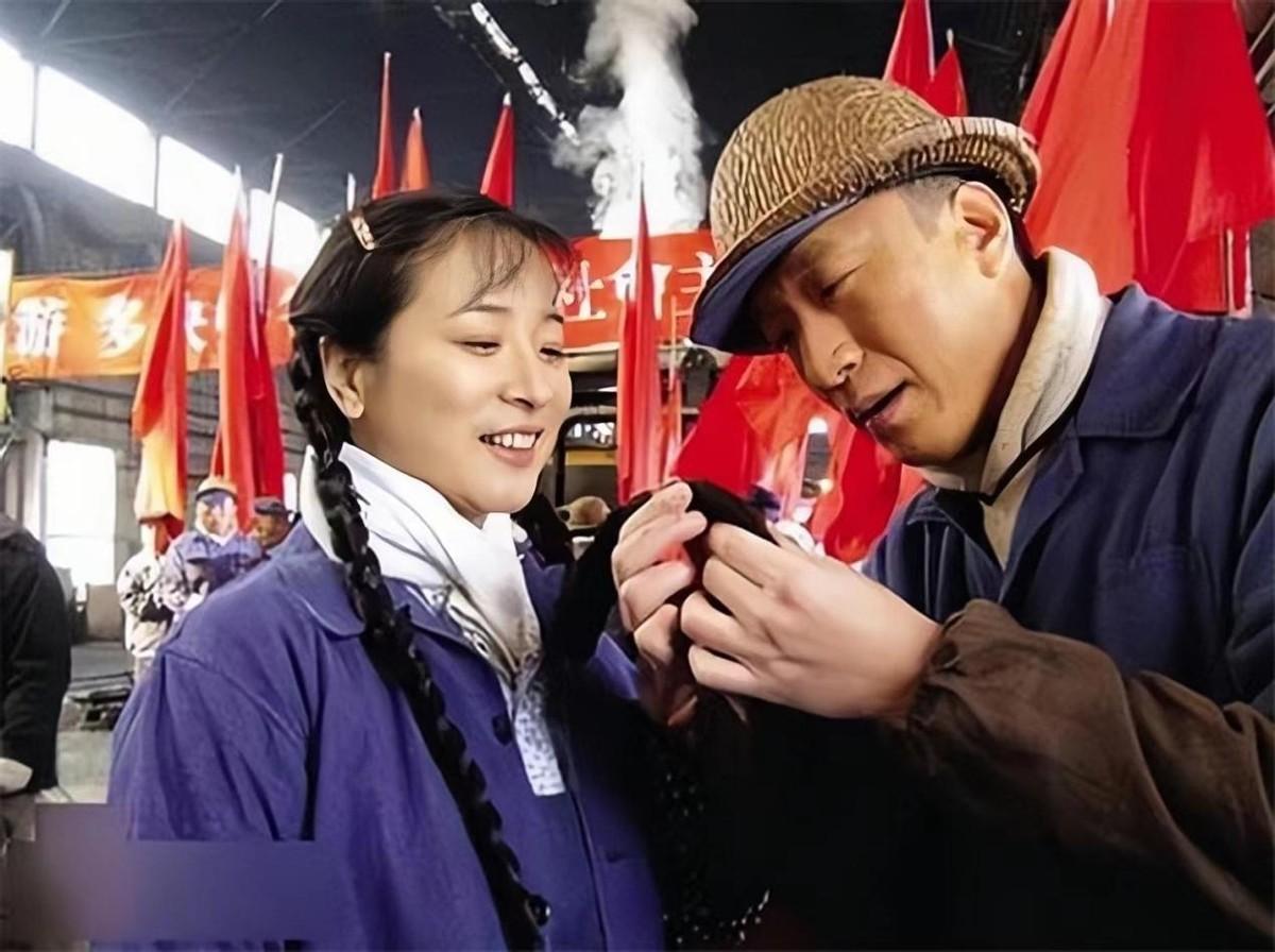 回顾导演刘惠宁娶大3岁陈小艺妻子屡传绯闻坐轮椅也不离婚