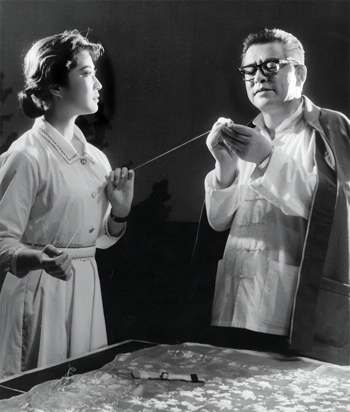 回顾艺术家李默然60年婚姻催人泪下老伴离世后他追随她而去