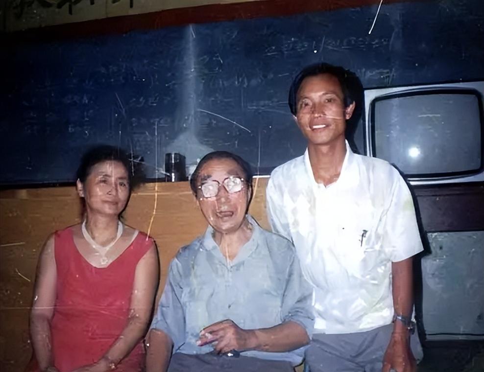 回顾著名作曲家刘炽离婚后又再婚逝世后前妻和后妻对簿公堂