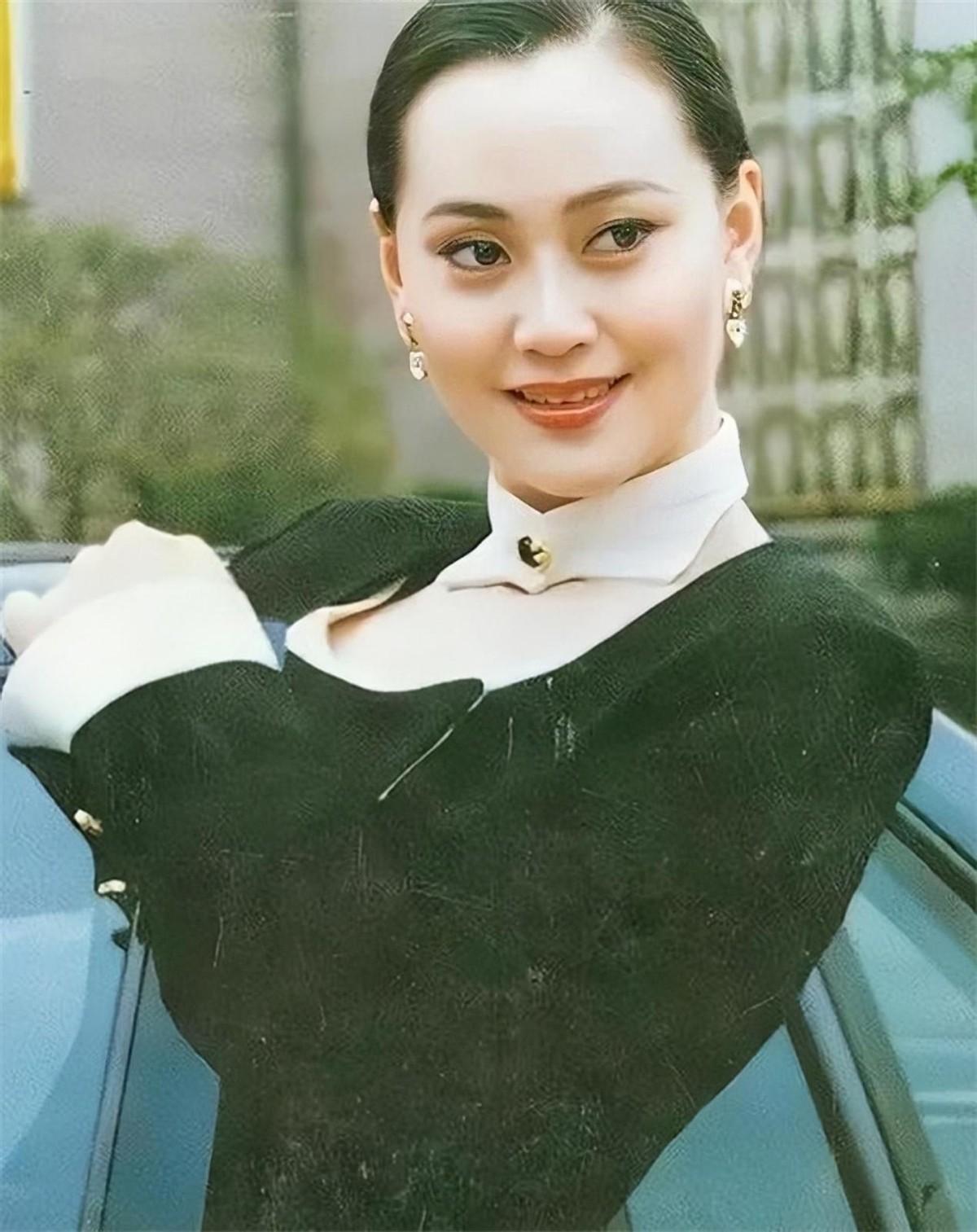 回顾狠人大宋佳抛病夫戏导演攀富豪她的上位史太精彩