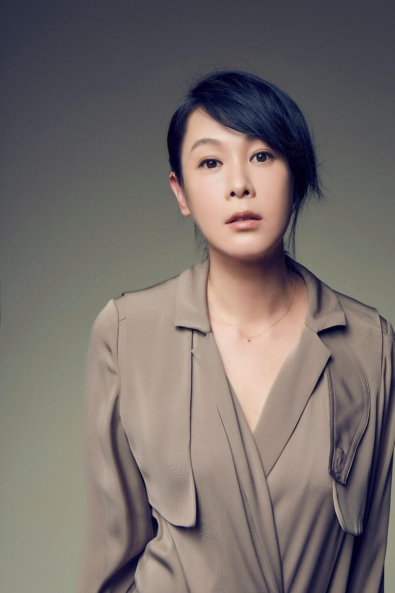 回顾刘若英我这辈子正确的决定就是在46岁高龄为小丈夫生儿子