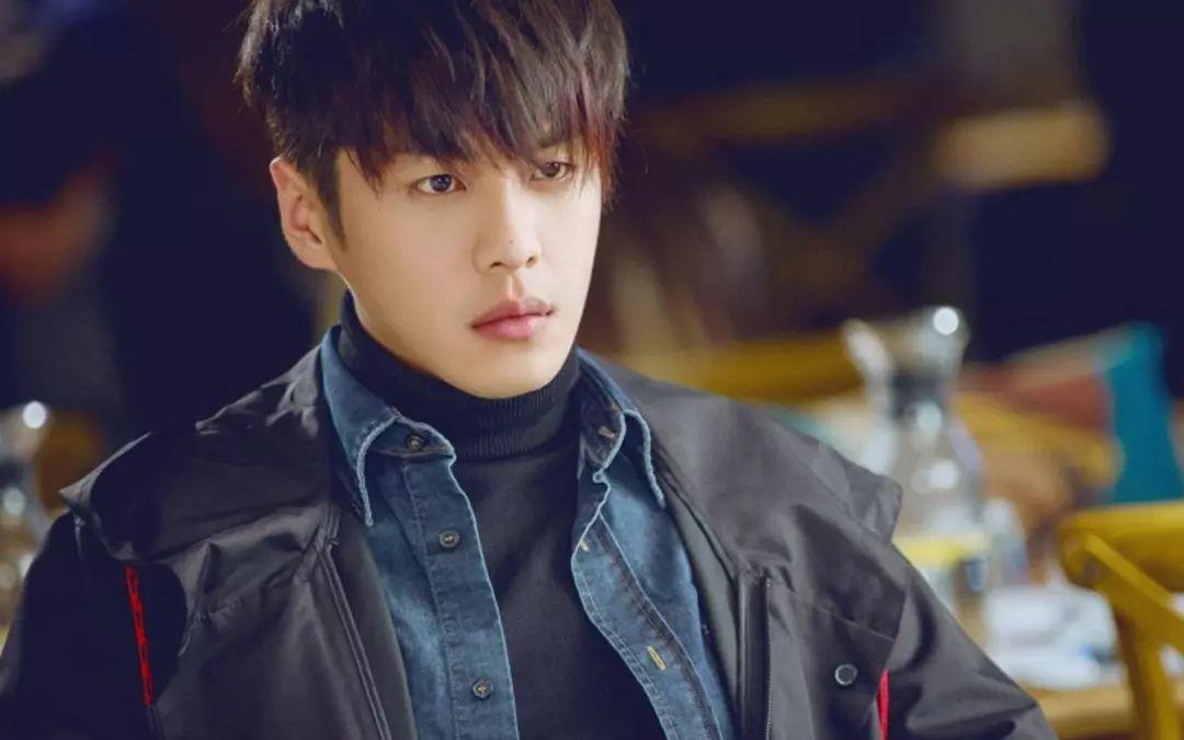 第四位—张若昀