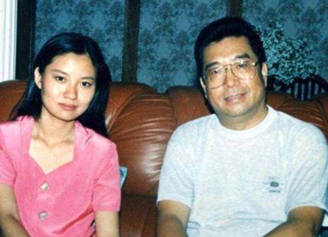 回顾李双江离异娶梦鸽偏爱小儿子大儿子为何不计前嫌照顾他