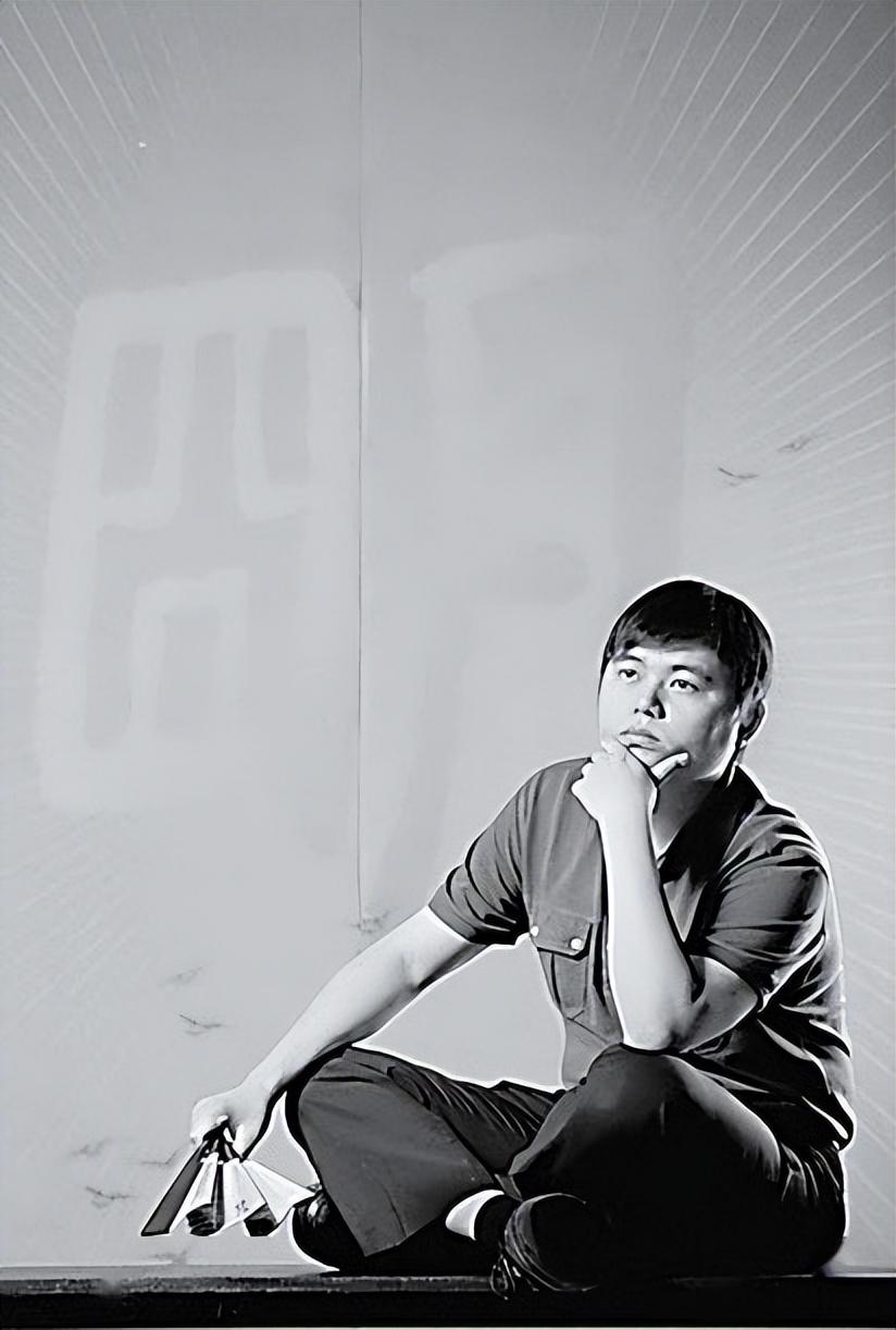 2006年27岁公务员写一本书狂赚4100万妻子他太老实从没想到