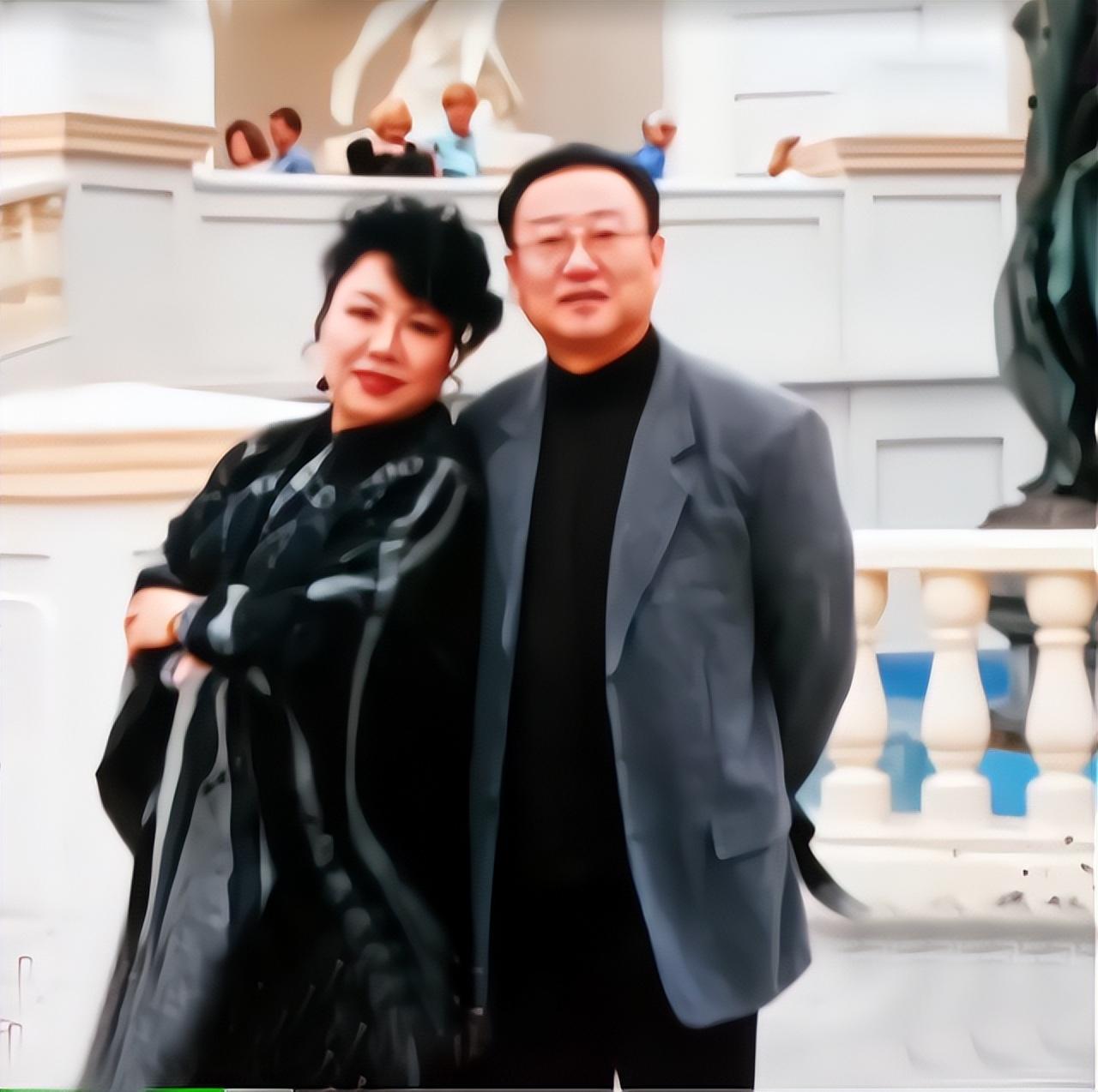 回顾歌手蒋大为事业和婚姻都很坎坷退休后拼尽老命为女儿买房