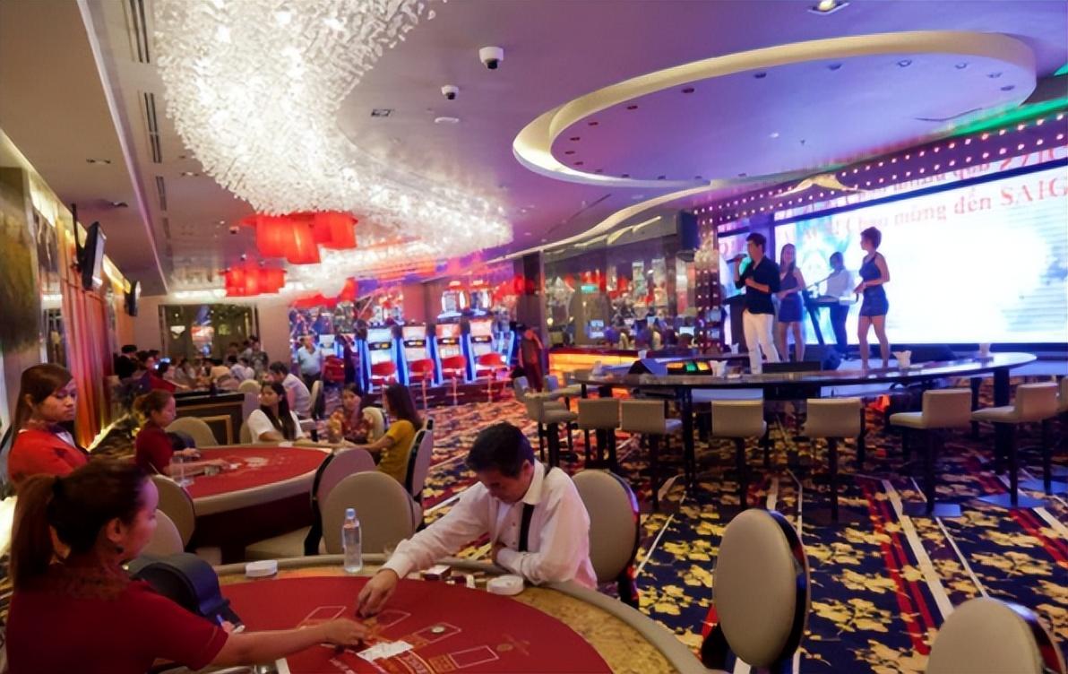 2019年重庆男子出国发回视频父亲点开如遭雷击调查发现不简单