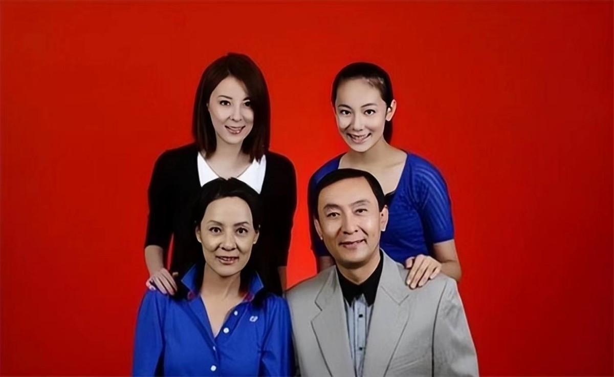 回顾演员李萍带一女嫁二婚张谦丈夫去世后她的选择让人动容