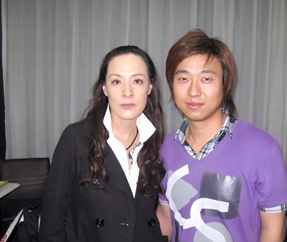 回顾演员李萍带一女嫁二婚张谦丈夫去世后她的选择让人动容