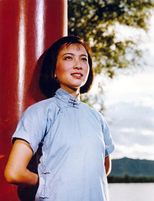 回顾女星谢芳:饰演"林道静"成名,和丈夫相守65年,晚年幸福