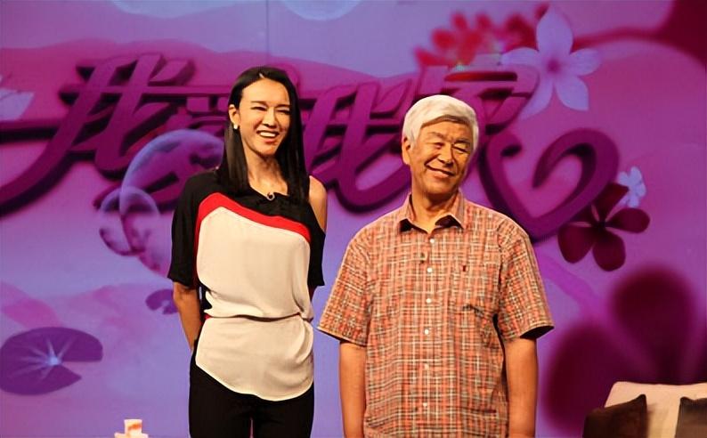 回顾演员张洪杰事业和婚姻都很坎坷退休后给儿子女儿买房