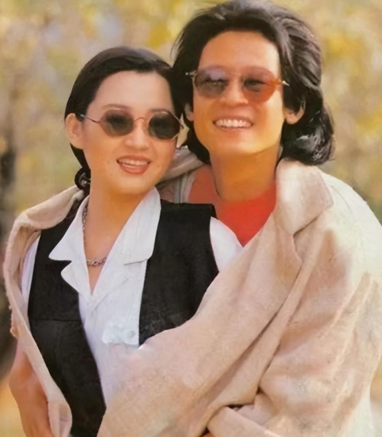 回顾陈坚红名模出身身价过亿嫁浪子王志文受尽欺负不放弃