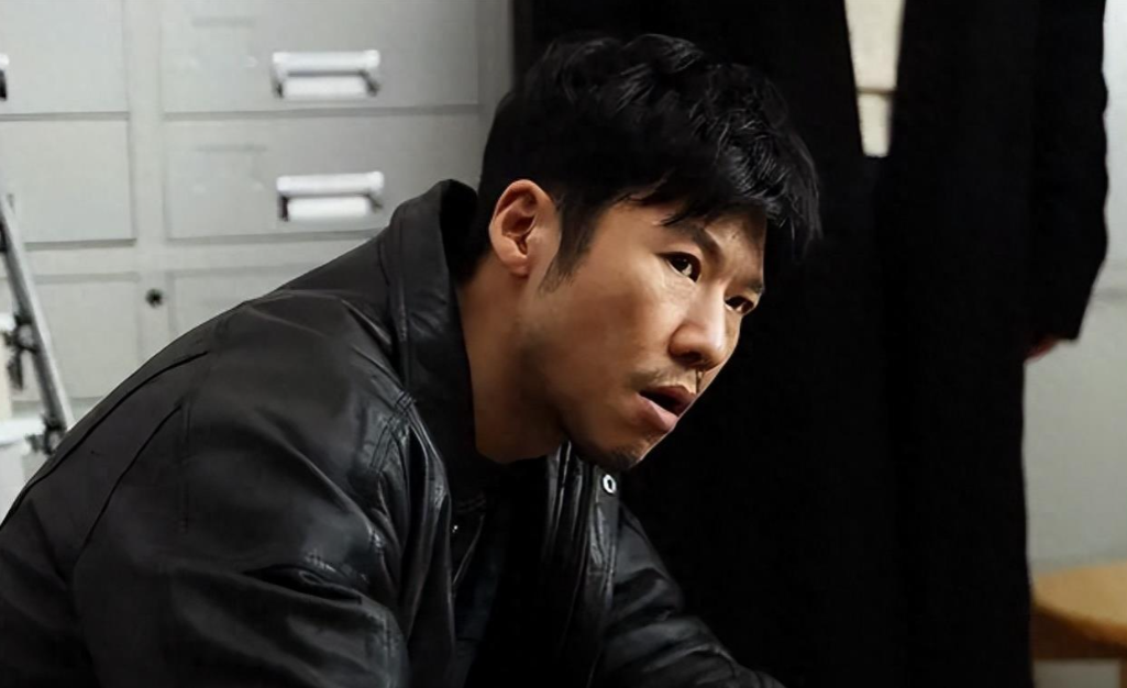 回顾演员王馥荔丈夫为娶她险些丢了工作如今儿子成了两人骄傲