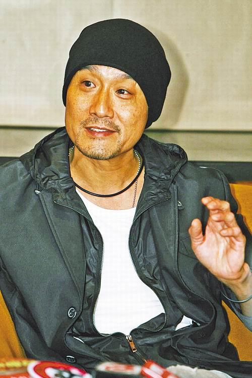 回顾演员梁家辉我这辈子最正确的决定就是娶了一个平凡的妻子