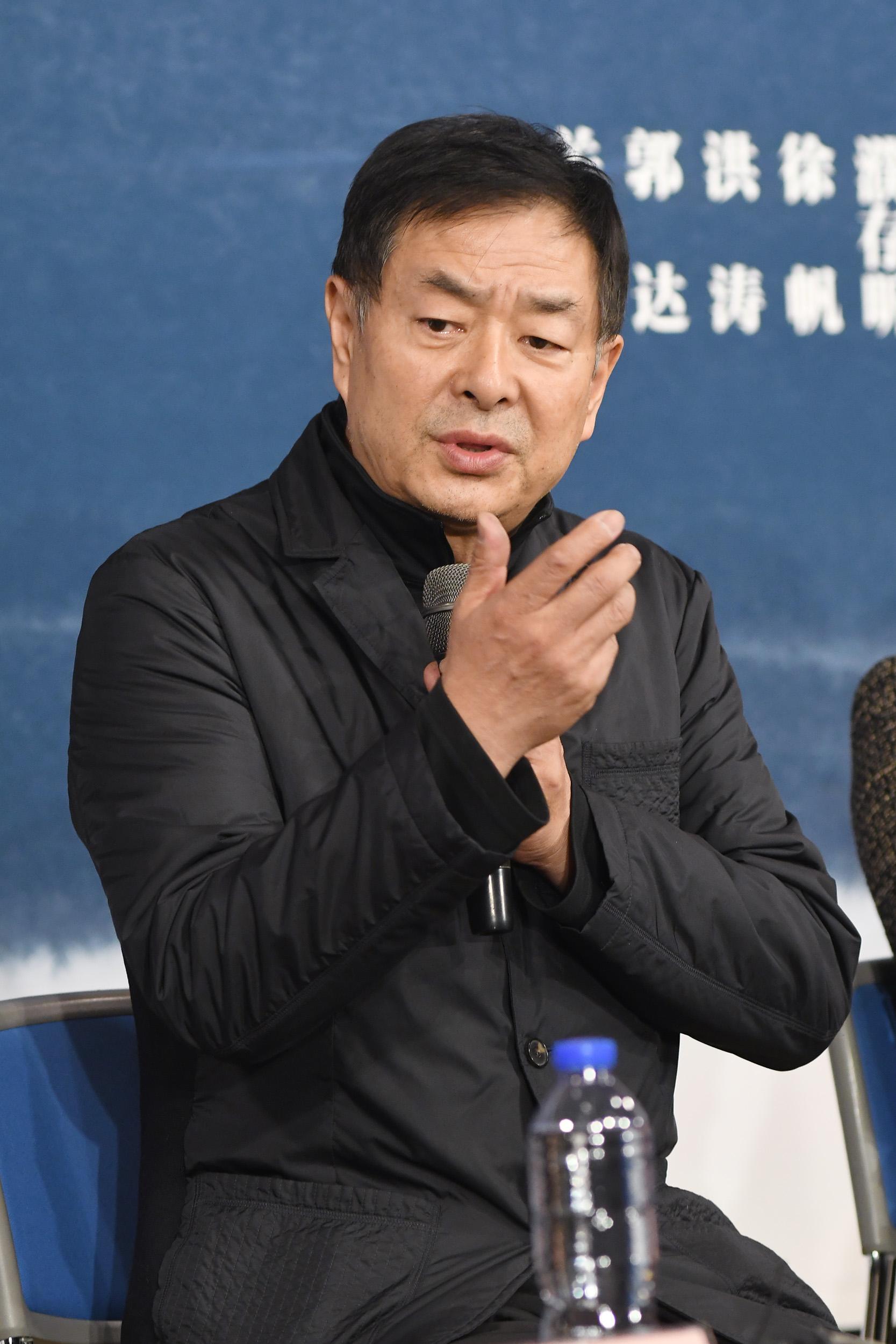 回顾濮存昕父亲病逝7年他和母亲内心依然有钝痛亲情感人