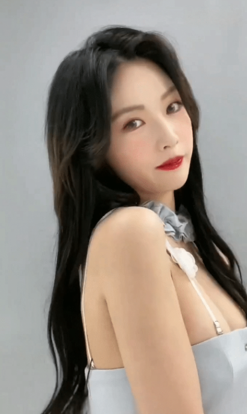 小魔仙魔箭公主赵粤如今性感又可爱奶潇唯一对手顶不住