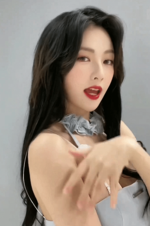 小魔仙魔箭公主赵粤如今性感又可爱奶潇唯一对手顶不住