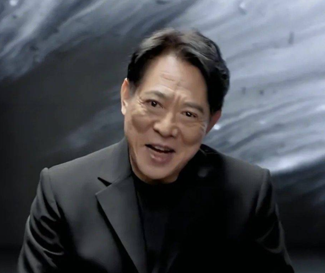 回顾配音大师童自荣从未计较李连杰冷漠至今依旧住30平米房子
