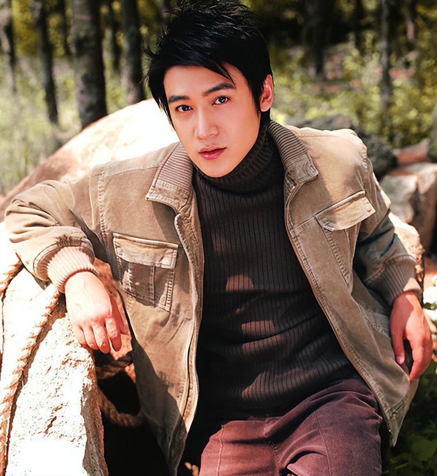 回顾陆毅我愧对孤独母亲余生为5个我爱的女人而活