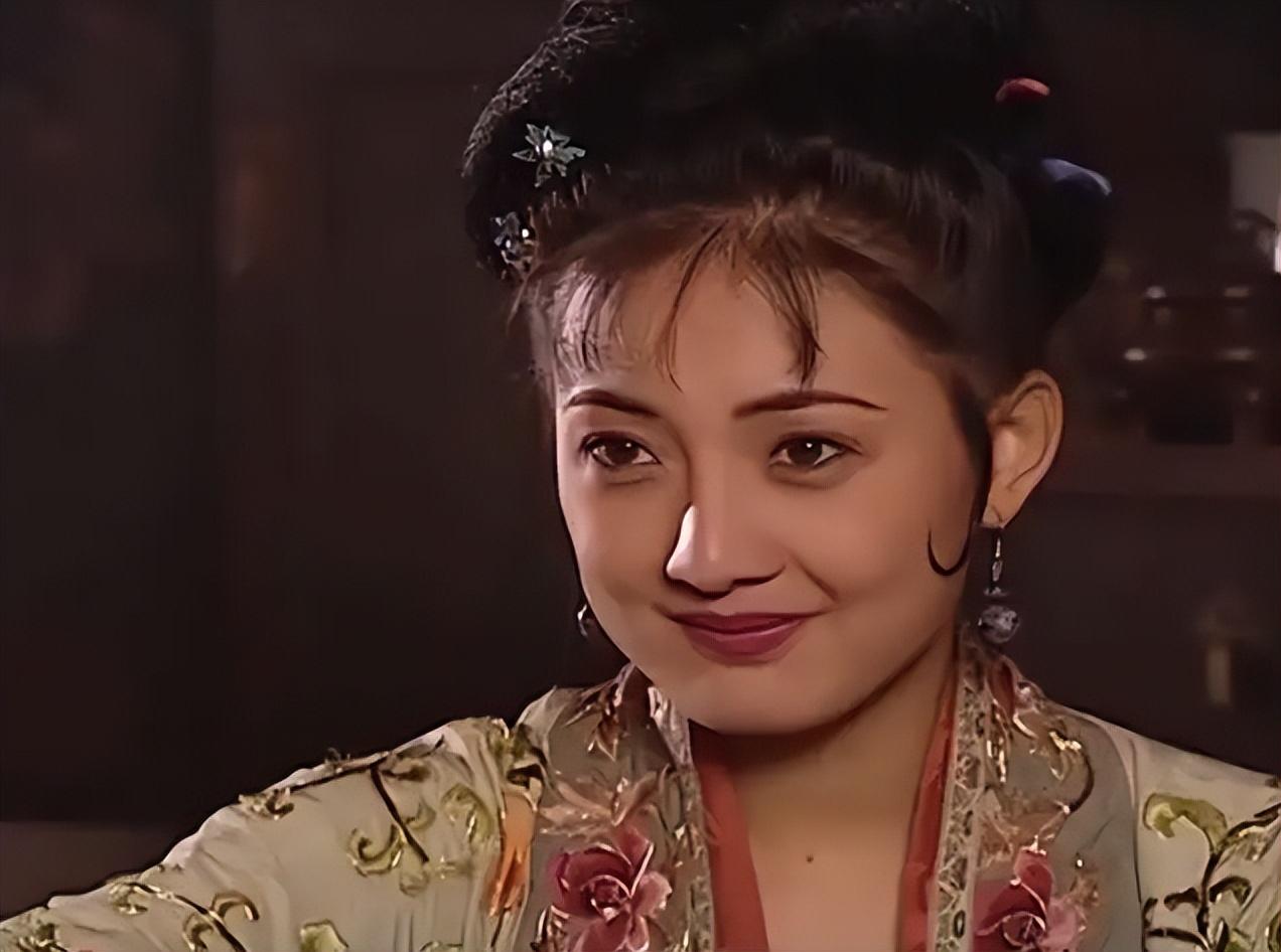 回顾演员牛莉嫁梦中情人恩爱25年婚后生一女幸福美满