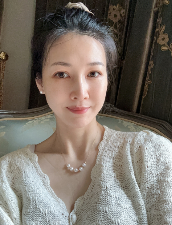 回顾亮剑女神童蕾情断周一围富商丈夫入狱3年她幸福吗