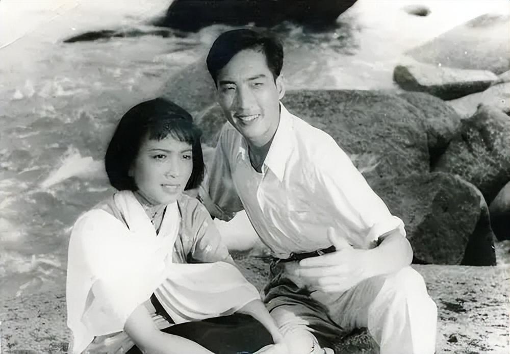回顾演员谢芳之子张京对妈妈有过怨恨成年后读懂母爱泪流满面