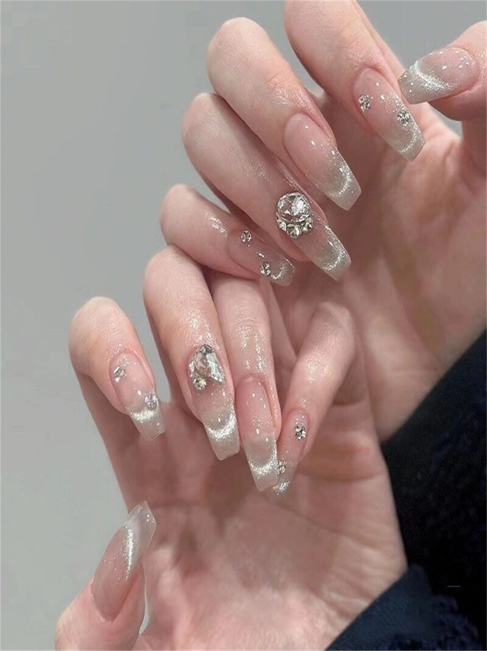 在逃公主美甲超显白美甲女孩子都爱  作为一个热爱美甲的小仙女,我