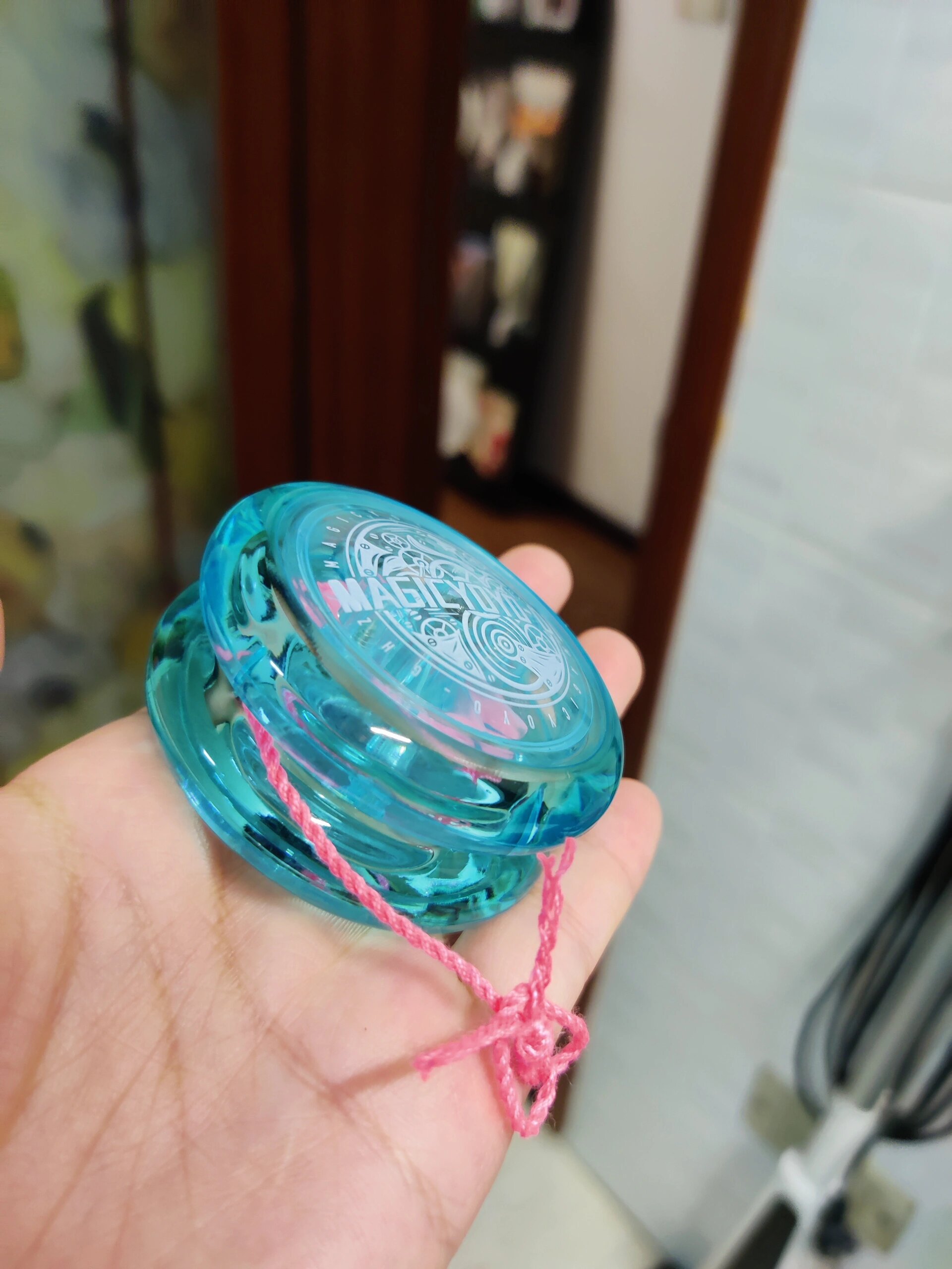 悠悠球怎么绑线  相信有不少小伙伴们还不知道悠悠球是如何绑线的吧?