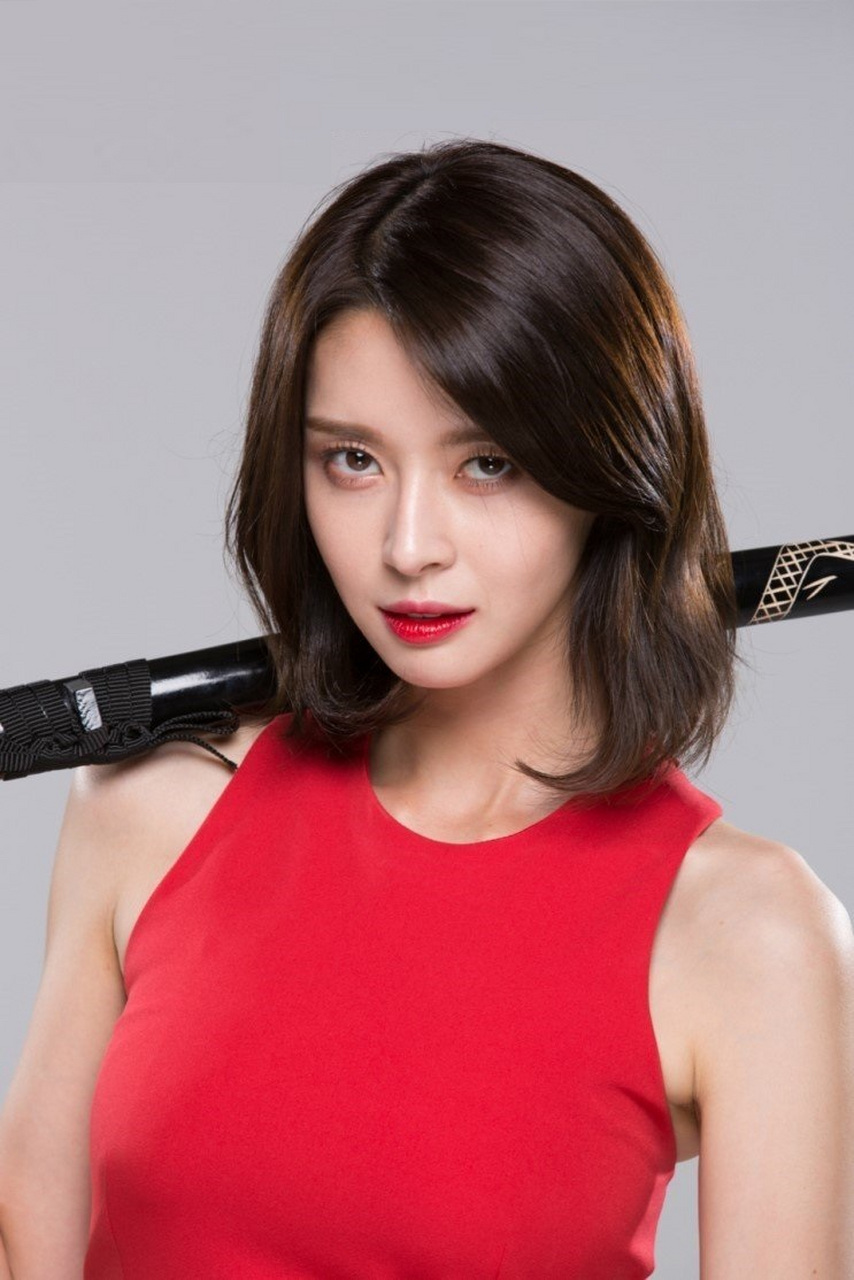 权娜拉 na-ra kwon,韩国女子偶像团体hello venus成员之一,除歌舞外