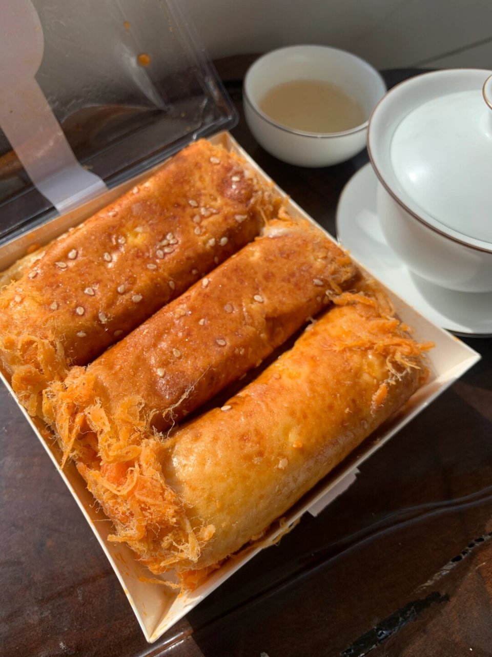 06啊,这种老式肉松卷真的好难买到了啊!