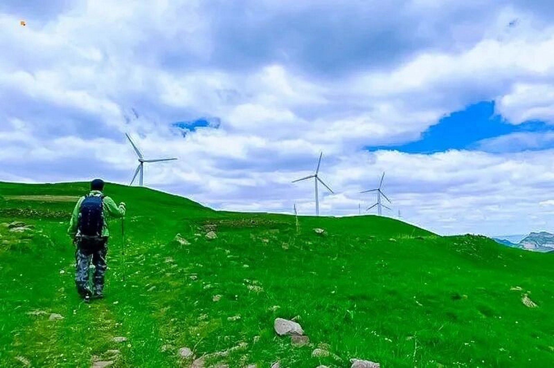 周末露营|河北蔚县小天山|  小天山位于河北省张家口市蔚县草沟堡乡