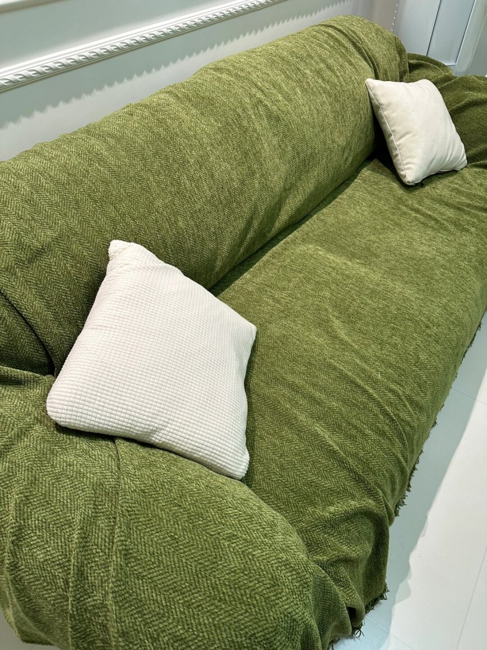 复古绿沙发巾 本来我是想买绿色沙发的,奈何这个电动沙发的绿色太草绿