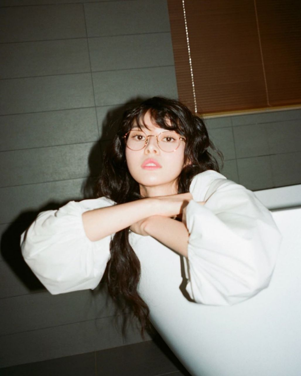 权娜拉 na-ra kwon,韩国女子偶像团体hello venus成员之一,除歌舞外