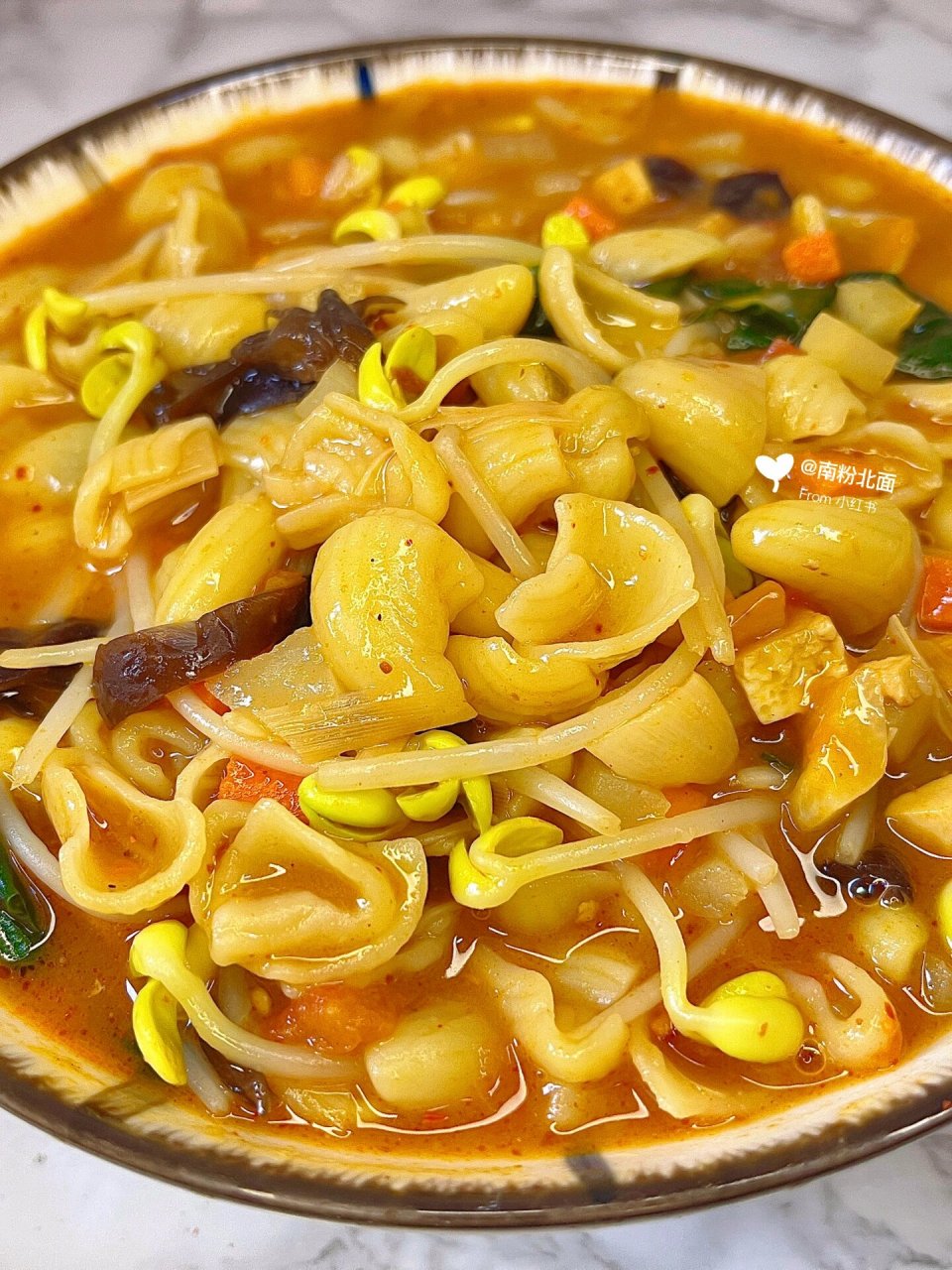 😋  有时候不知道吃什么,这款烩麻食绝对是最佳选择!