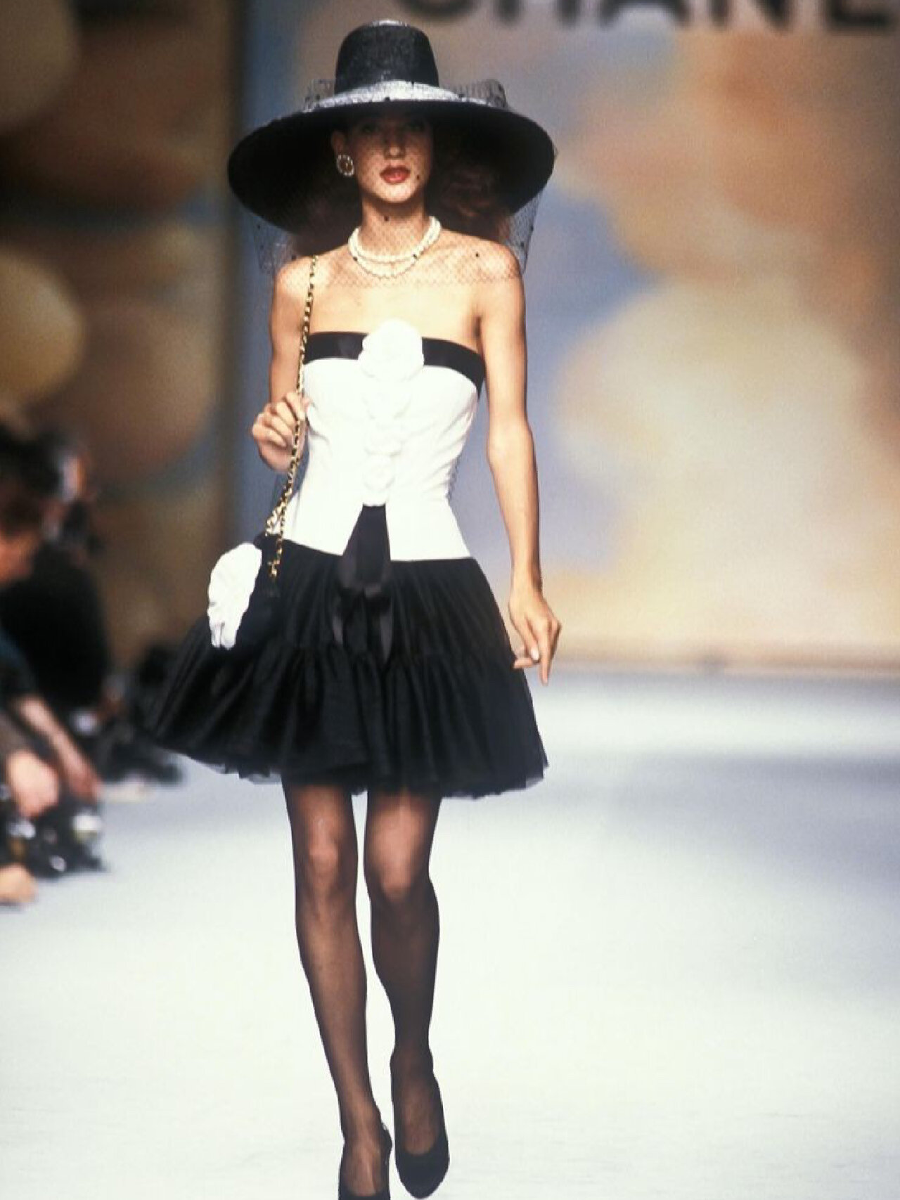 小香风之神 | chanel 1998 春夏成衣系列  今天我要带你们回到 1998