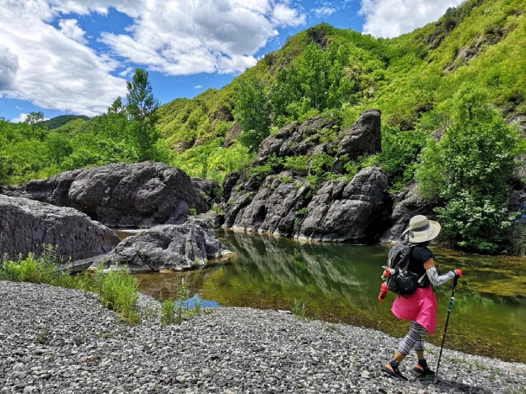周末徒步|翠鸟谷休闲徒步穿越  周末,我来到了延庆翠鸟谷,体验了一次