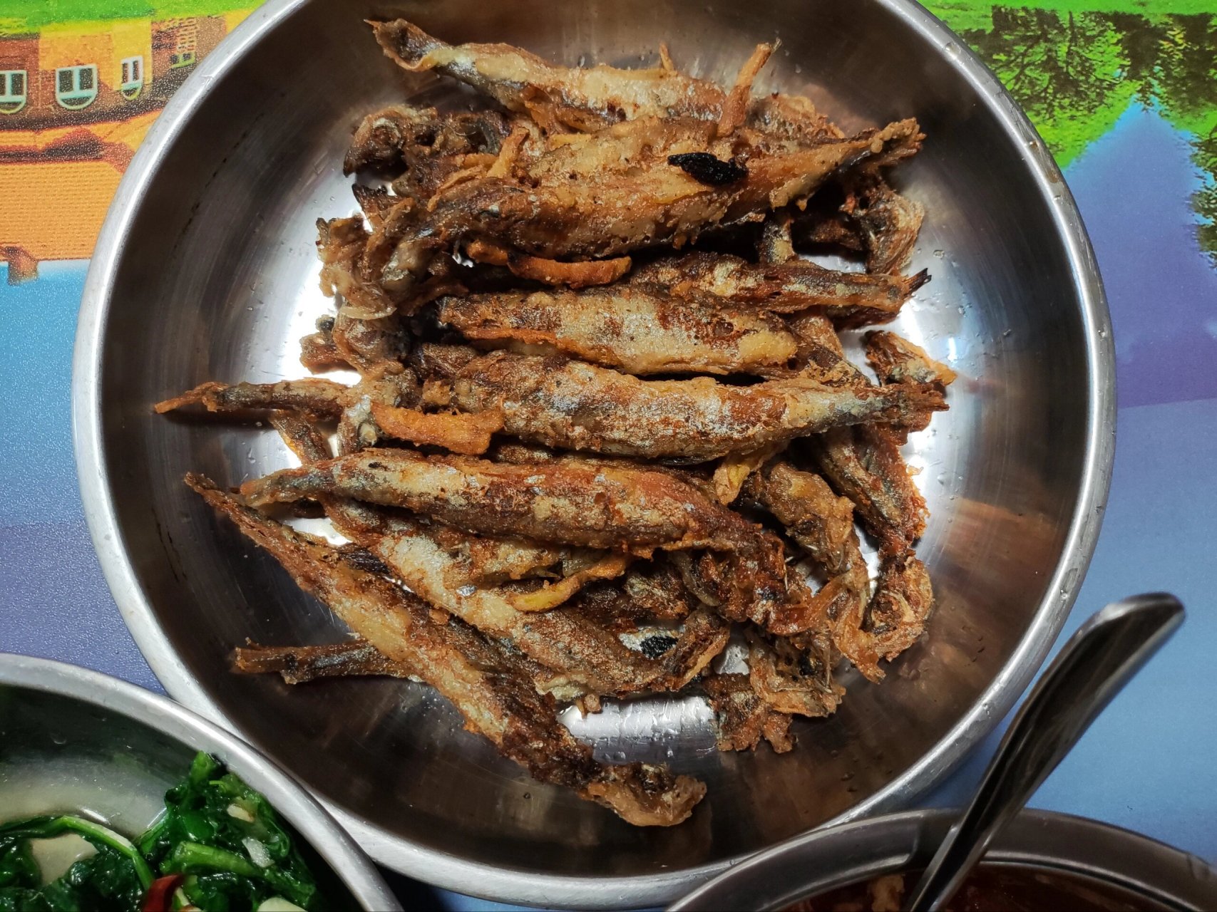 多春鱼的做法及怎么清洗内脏   去烧烤店吃了一次回来就回味无穷,今天