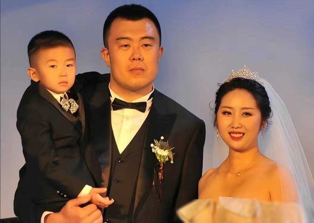 韩德君老婆的身高图片