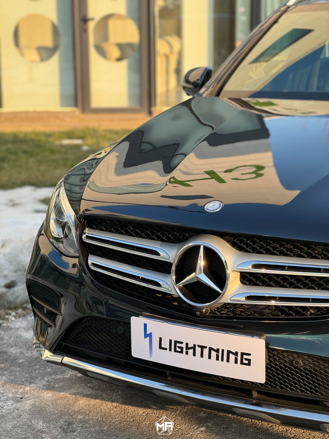 奔驰glc矩阵改色膜松石绿,亮中散发耀眼宝石光芒