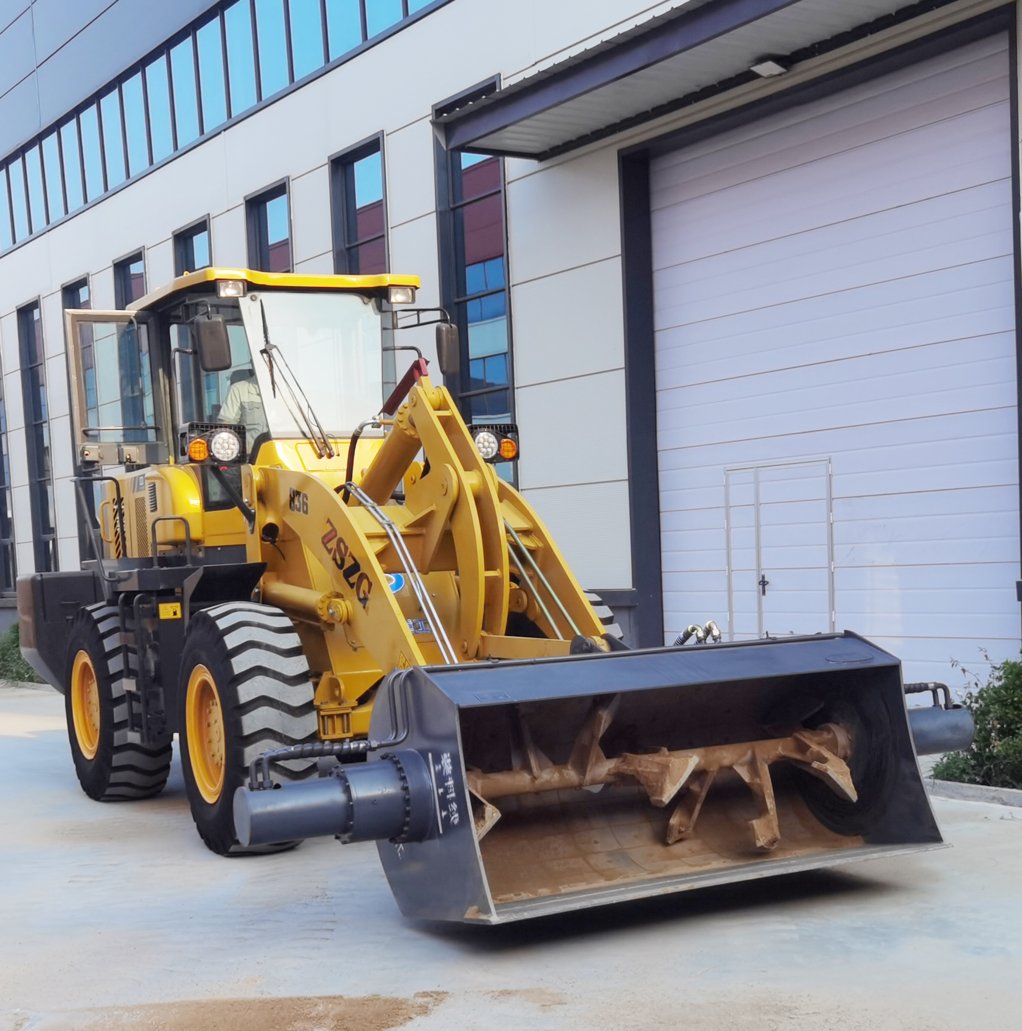 铲车改装搅拌斗装载机一机多用可根据车型大小定做