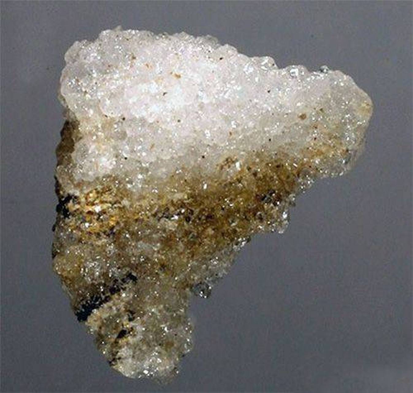 想体验古老的硝石制冰技术吗?只需硝石和冰盆,轻松制作冰块!