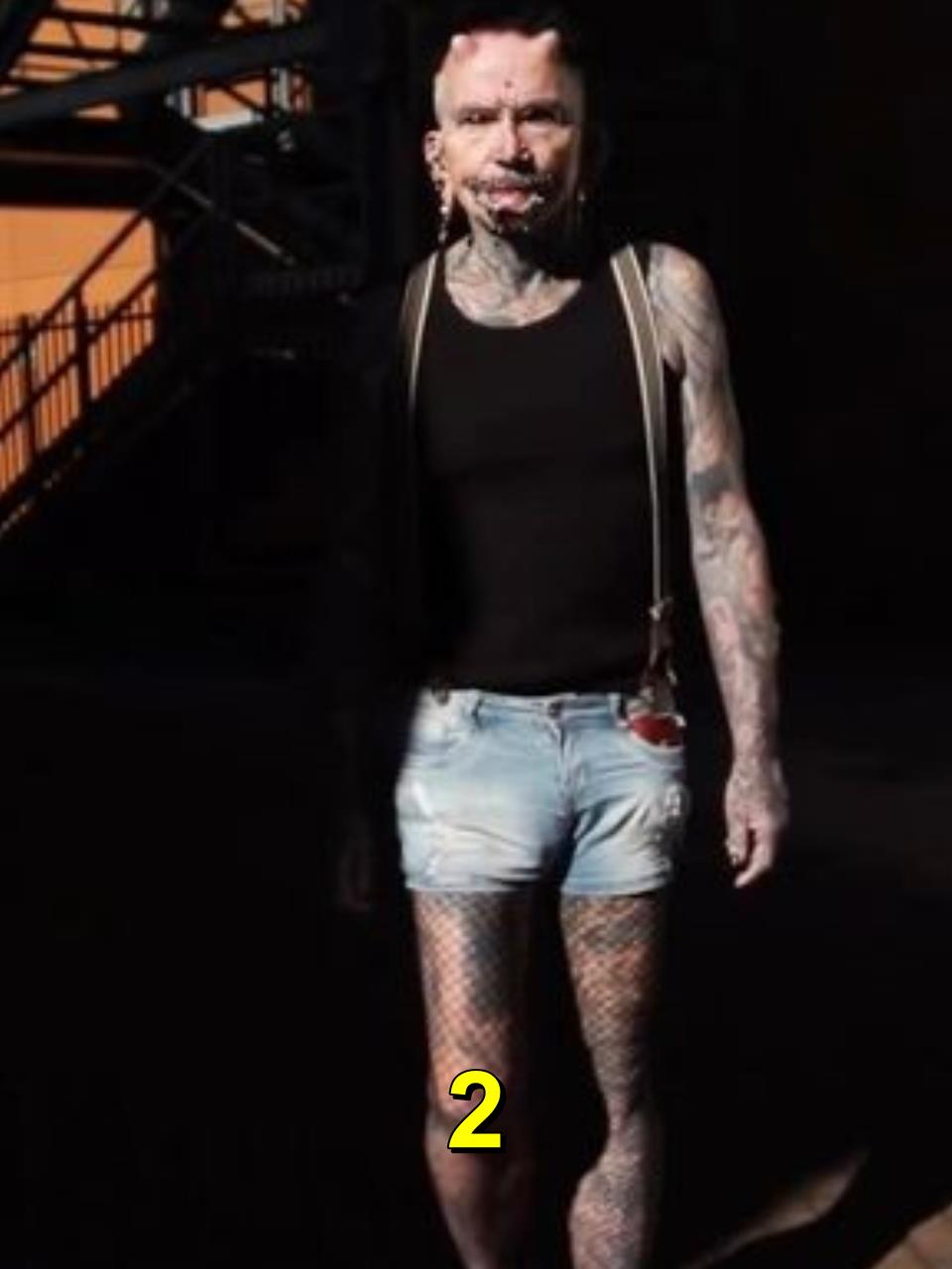 62岁德国男子身体纹身超过百处,追求世界最多修改次数纪录!