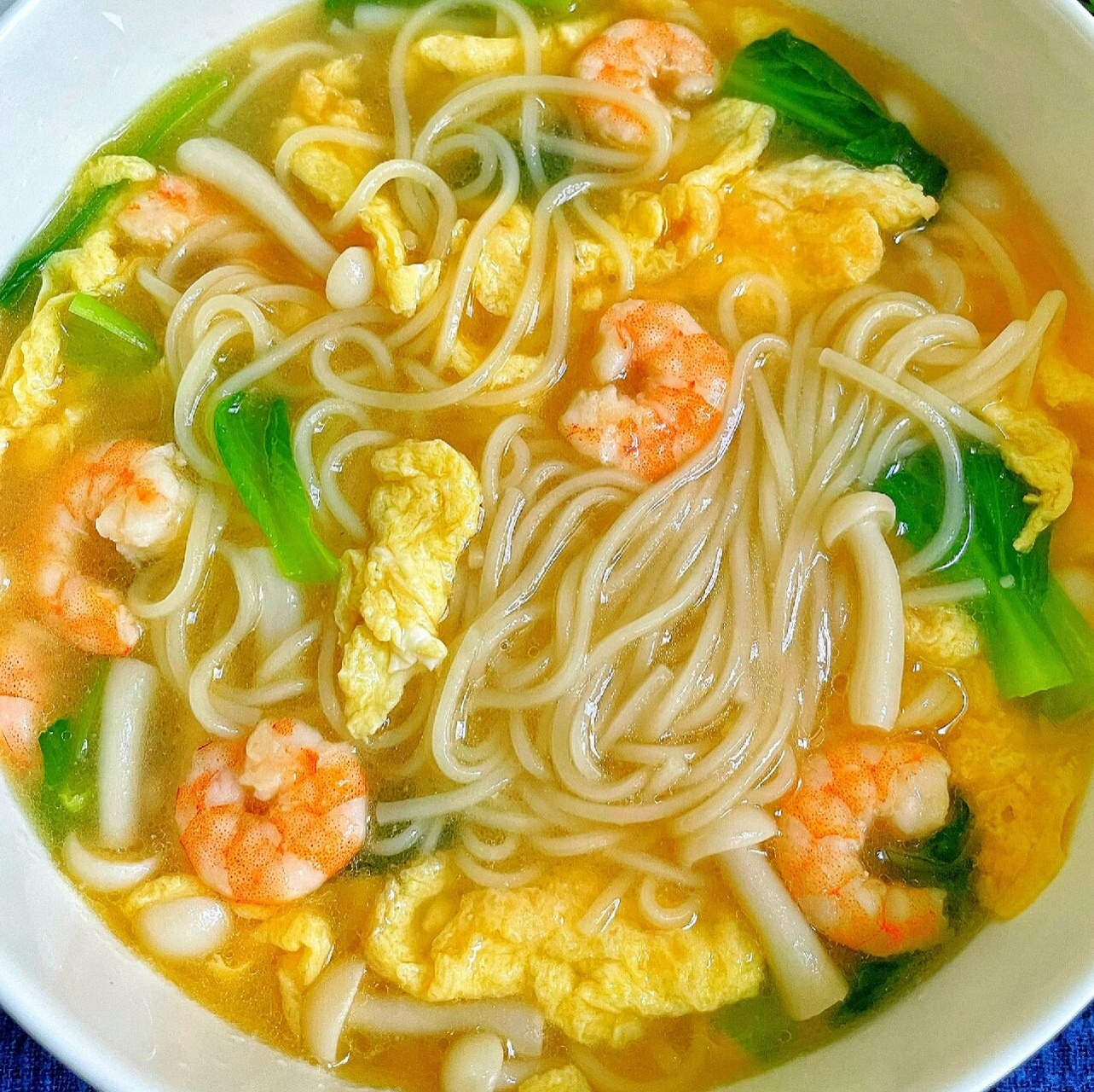 鲜虾菌菇面
