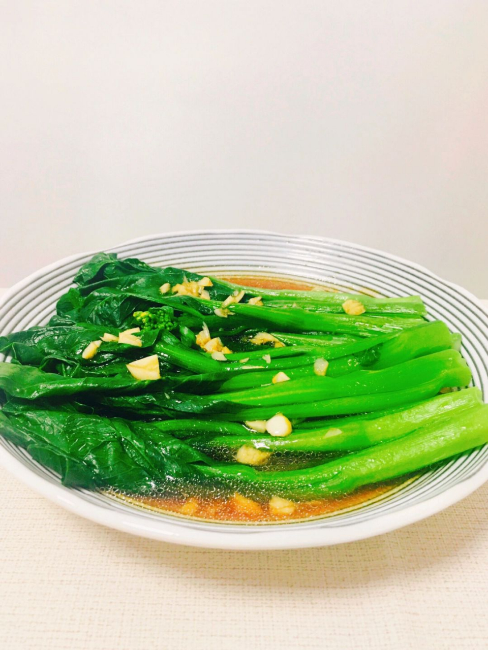 翠绿爽口,营养满分——家常白灼菜心  9597翠绿欲滴的菜心,总是让