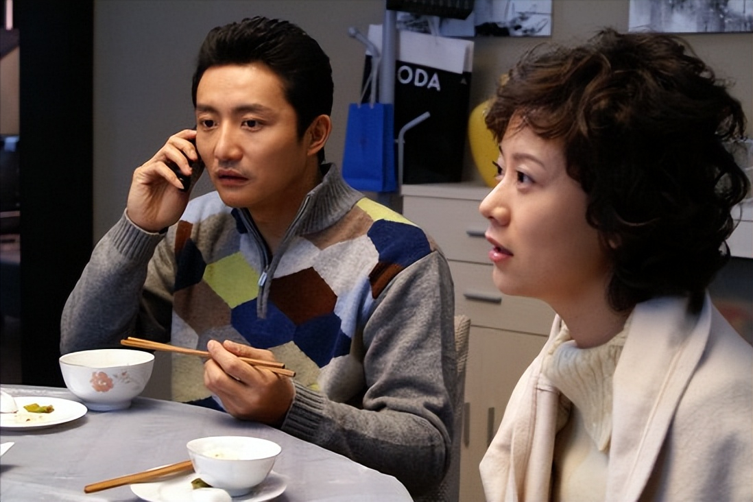 回顾演员海清25岁嫁海归高中同学紧抱黄磊大腿她才是人间清醒