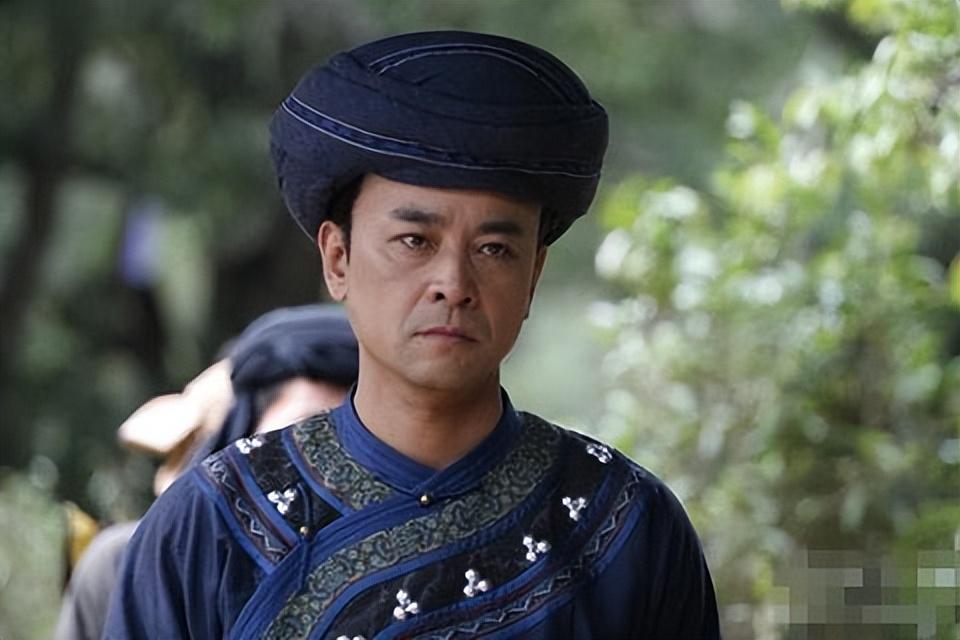 回顾演员罗钢娶小23岁郝蕾陪娇妻战胜遗传病48岁老来得子