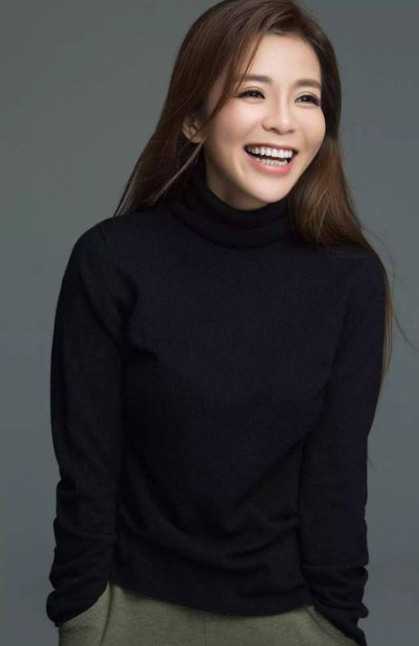 回顾著名主持朱迅我是婆婆的孝顺女儿共同加柴炉火才更旺