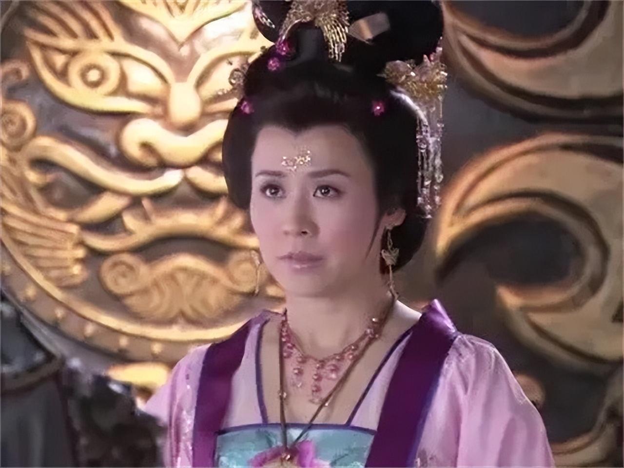 王宝钏守寒窑18年为何当了18天皇后死了她的死让薛平贵松口气