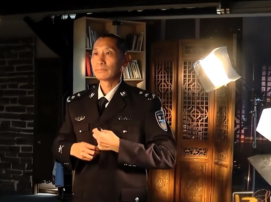 86年北京小伙将被火化,却因火化炉故障,牵出妻子与大哥的不伦恋