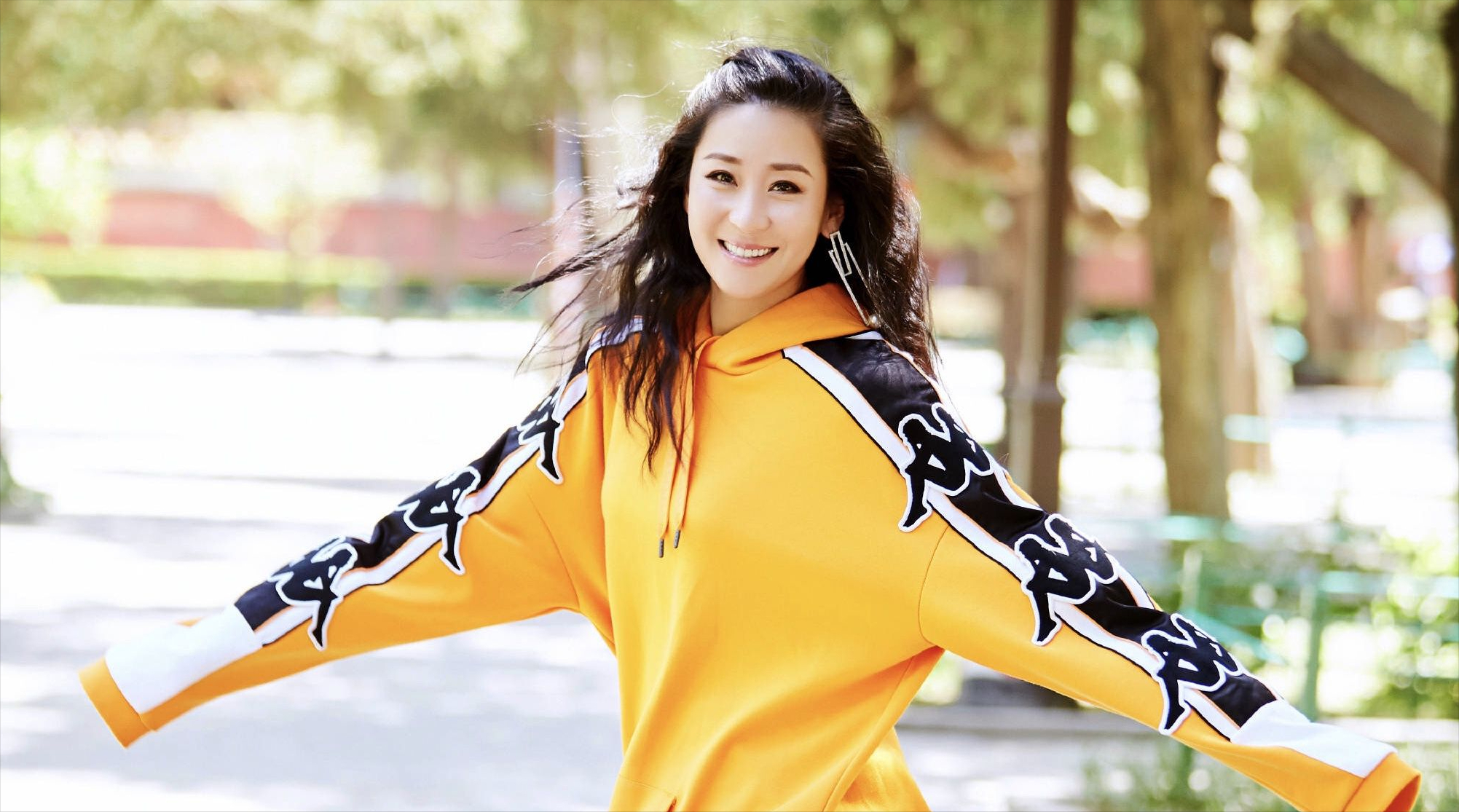 回顾苗圃被王大治狂追20年拒绝罗晋伤情李亚鹏身价7个亿