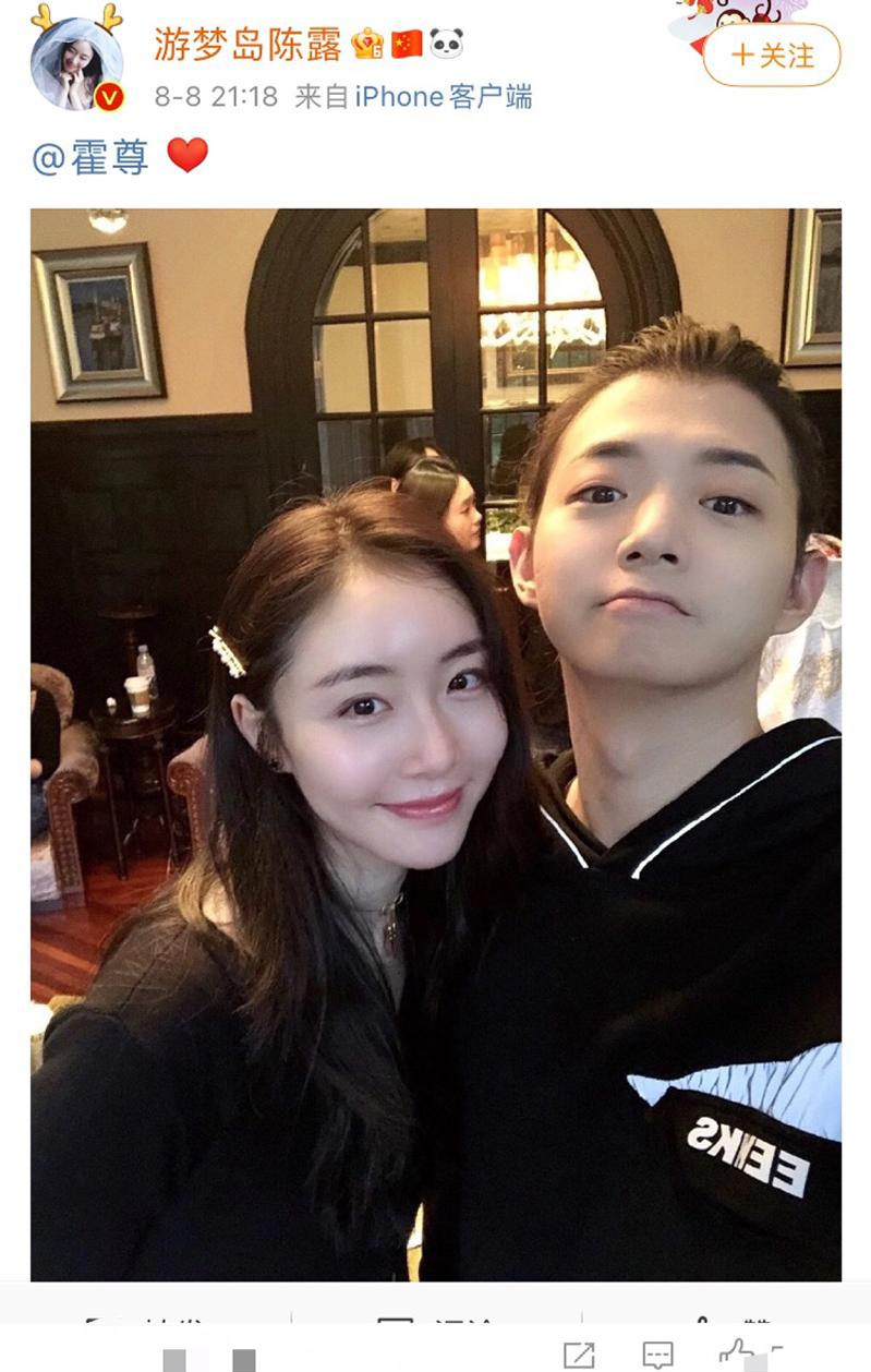 回顾歌手火风收养烈士遗孤两任妻子亲如姐妹今选择皈依佛门